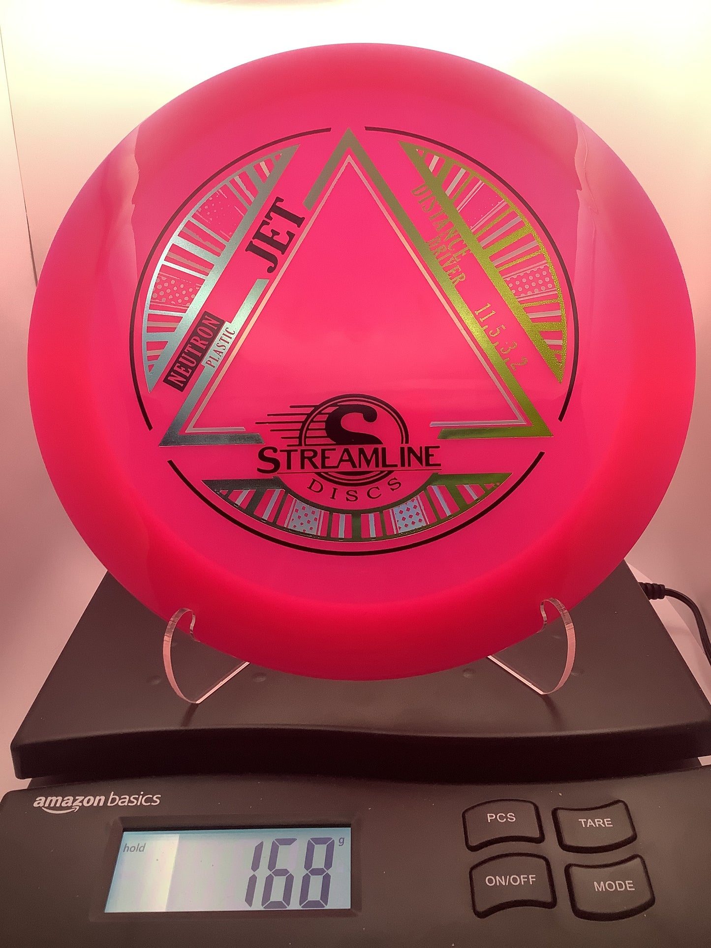 Streamline Neutron Jet