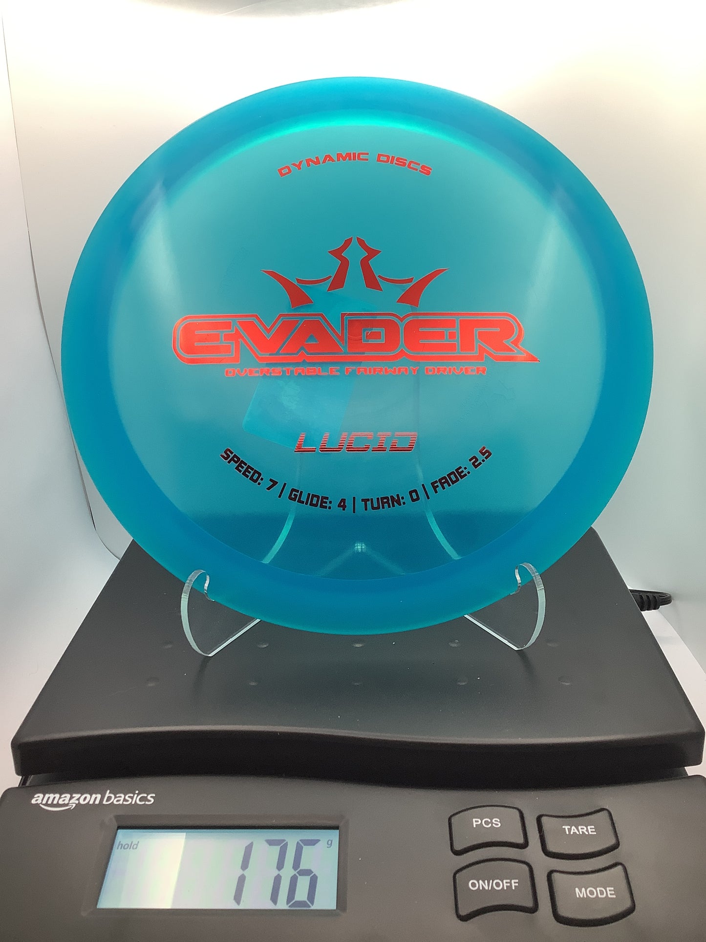 Dynamic Lucid Evader