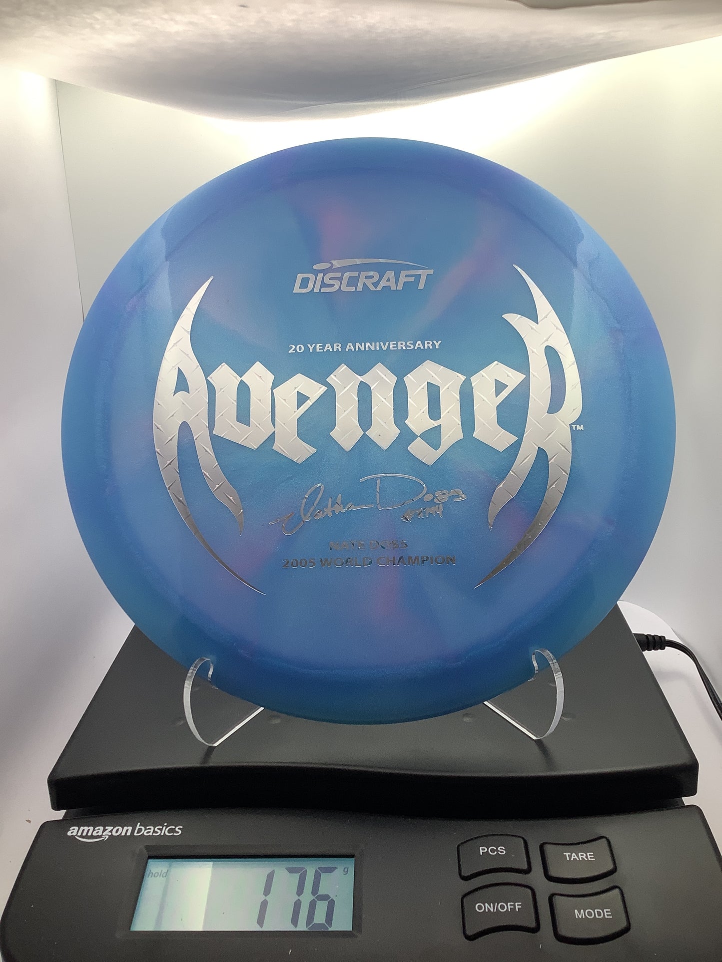 Discraft Z Colorshift Swirl Avenger