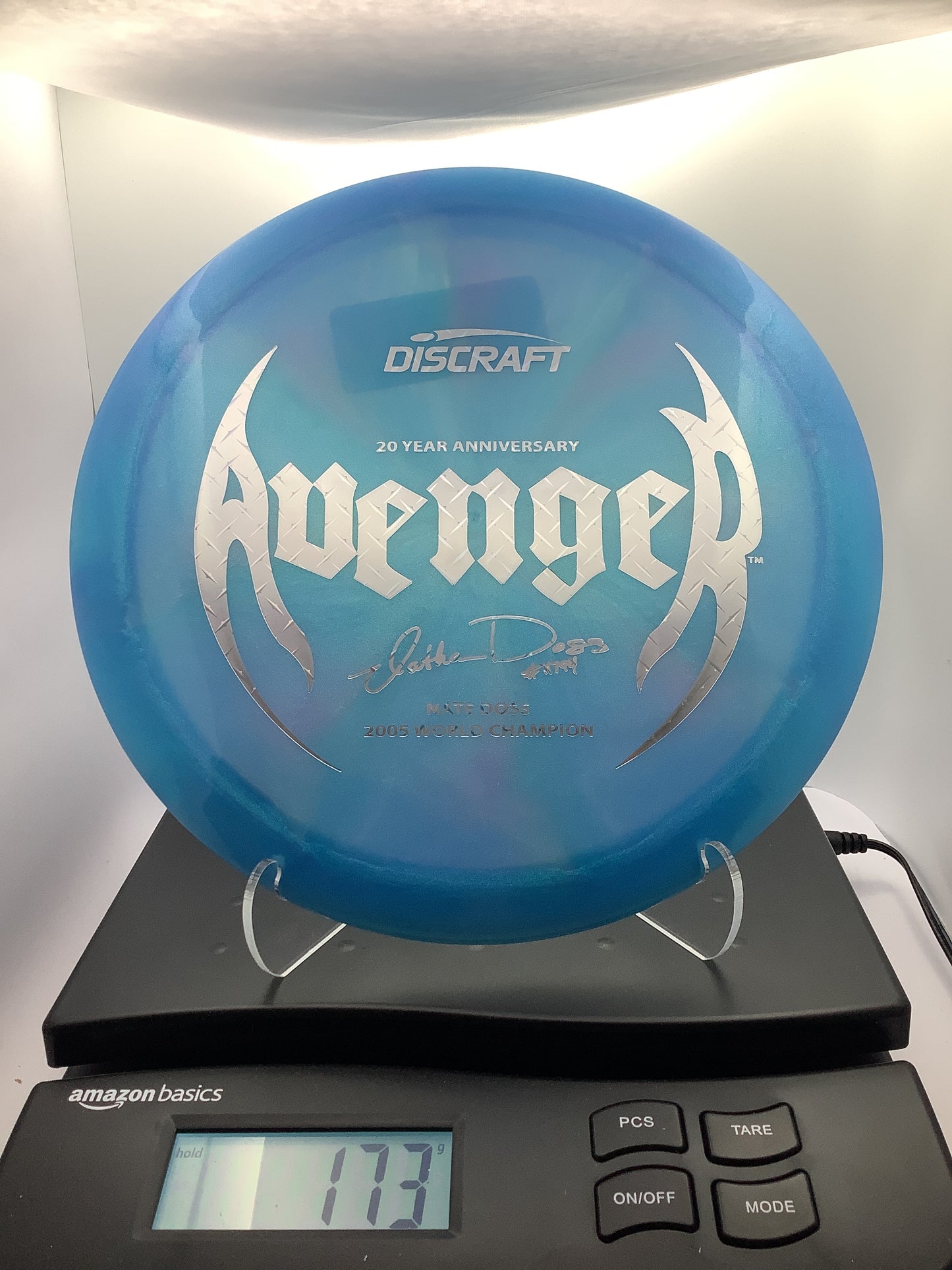 Discraft Z Colorshift Swirl Avenger