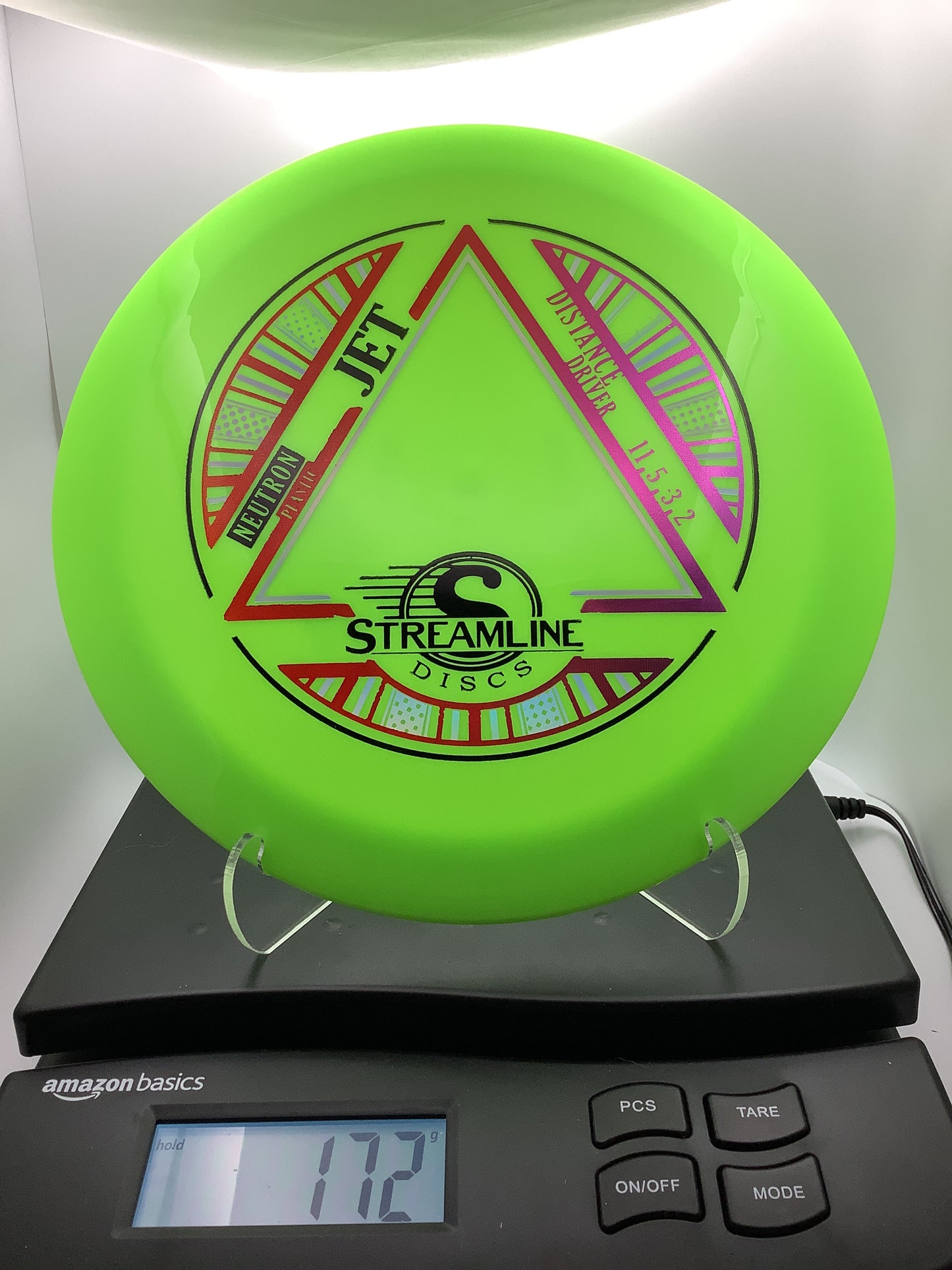 Streamline Neutron Jet