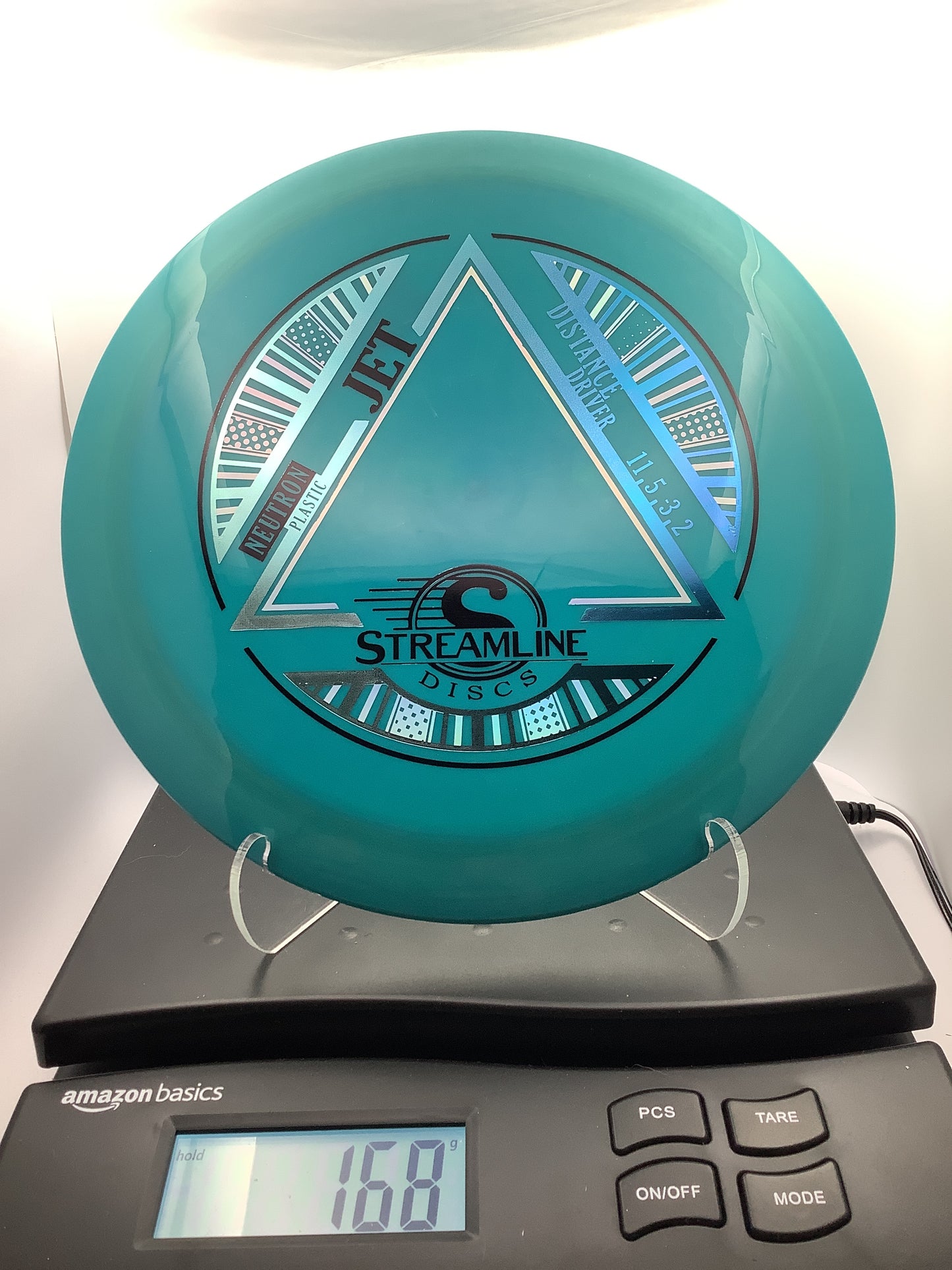 Streamline Neutron Jet