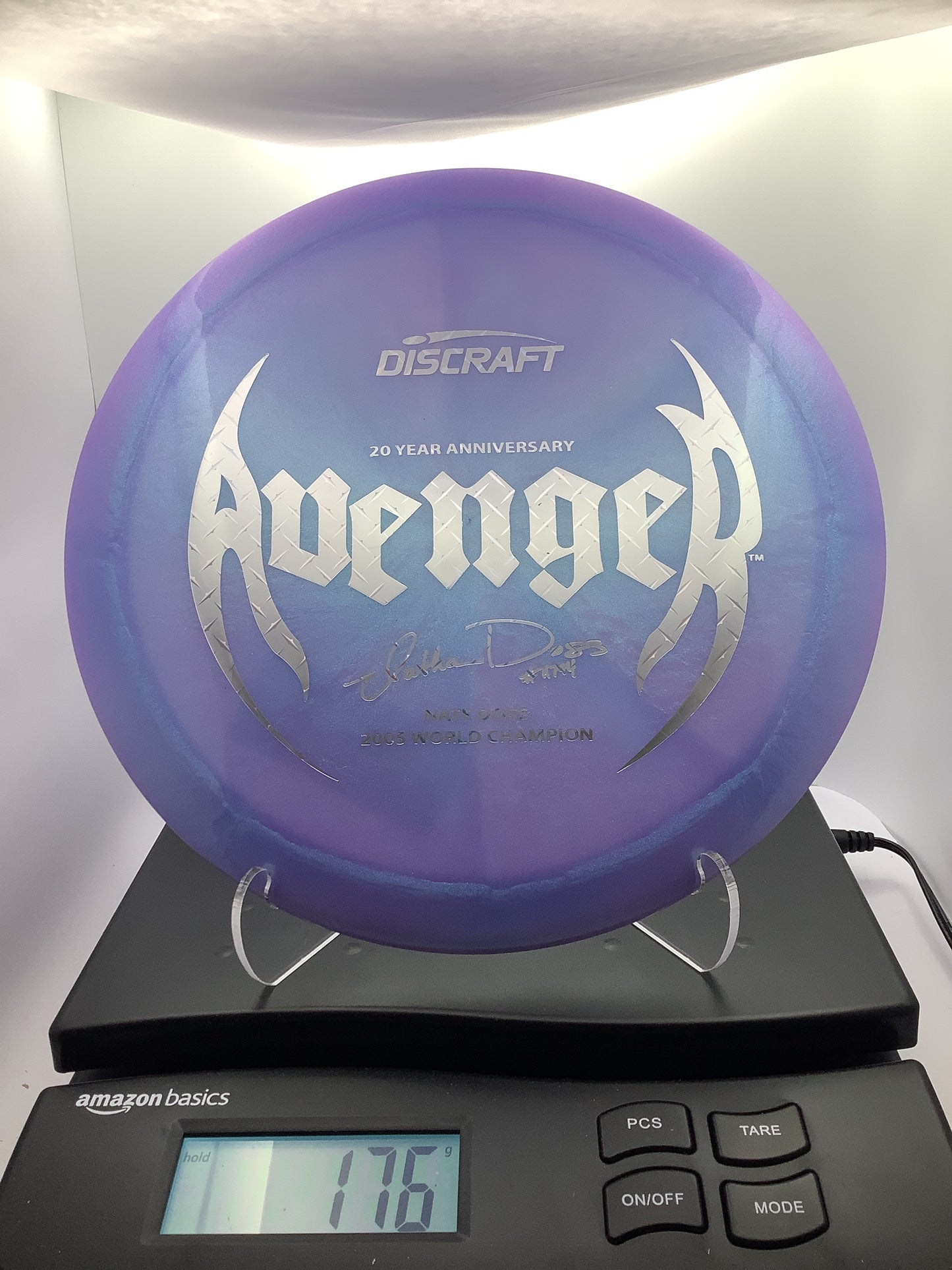 Discraft Z Colorshift Swirl Avenger