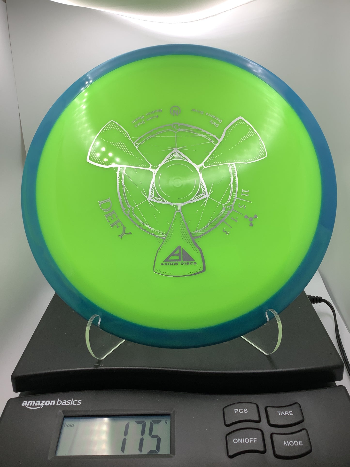 Axiom Classic Neutron Defy